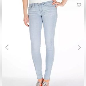 Flying monkey light wash skinny jean size 27